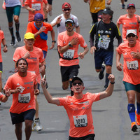 Participantes de la media maratón de Bogotá 2023