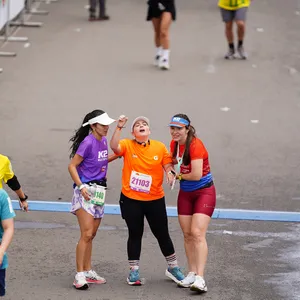 Atleta con camiseta oficial del Team Gatorade.