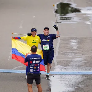 United for Colombia conquistando 21k marathon.