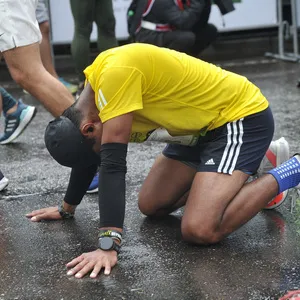 Participante en llegada de carrera