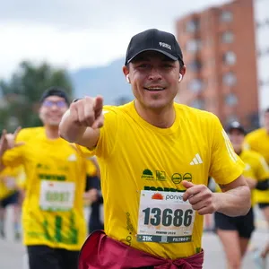 Atleta disfrutando los 21K en la mmB 2024