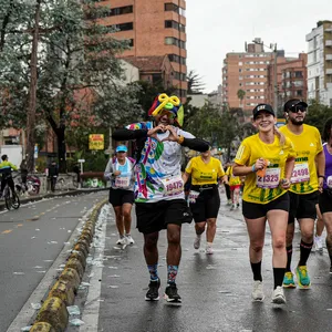 Marimonda presente en maraton atletismo