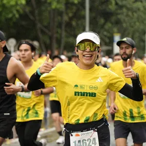 Corriendo con una sonrisa en bogotá hoy