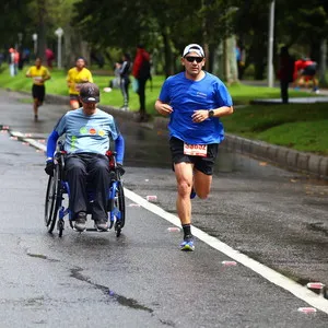 Atletas disfrutando de la ruta media maratón