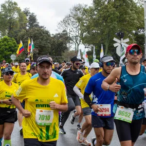 Atletas con paso firme en evento de Correcaminos de Colombia