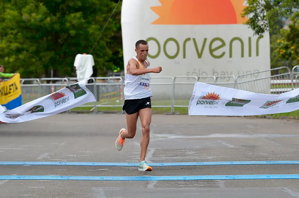 Ganador media maratón de Bogotá 2023