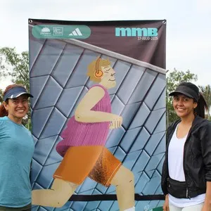 Mujeres disfrutando de entrenamiento