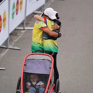 Familia conquistando la carrera 21k