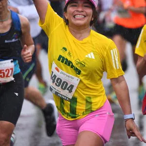 Felicidad en el rostro del participante