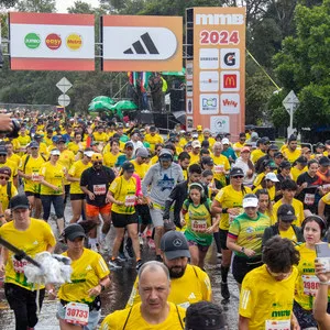 Rostros de alegría y emoción en la salida de la mmB