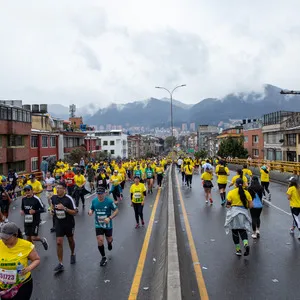 Corredores se toman las calles de Bogotá